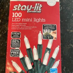 Sylvania Stay-Lit Platinum 100 LED Mini Holiday Lights