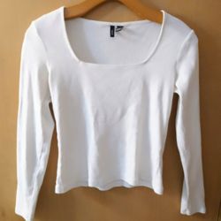 Vero Moda Size Medium White Ribbed Long Sleeve Shirt