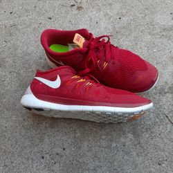 nike size 7 y 