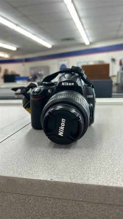 Nikon D5000