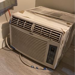 8000 BTU AC Unit