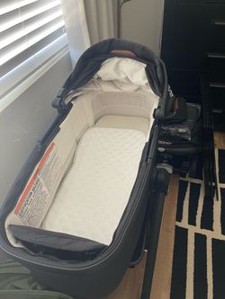 Nuna bassinet