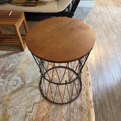 Free - wood and metal end table
