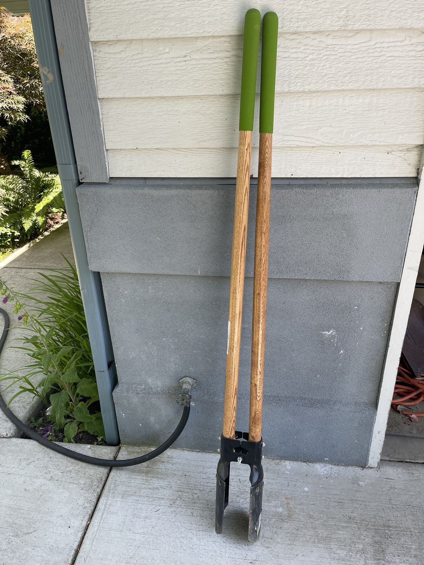 Post Hole Digger