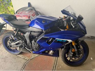 2025 Yamaha r7