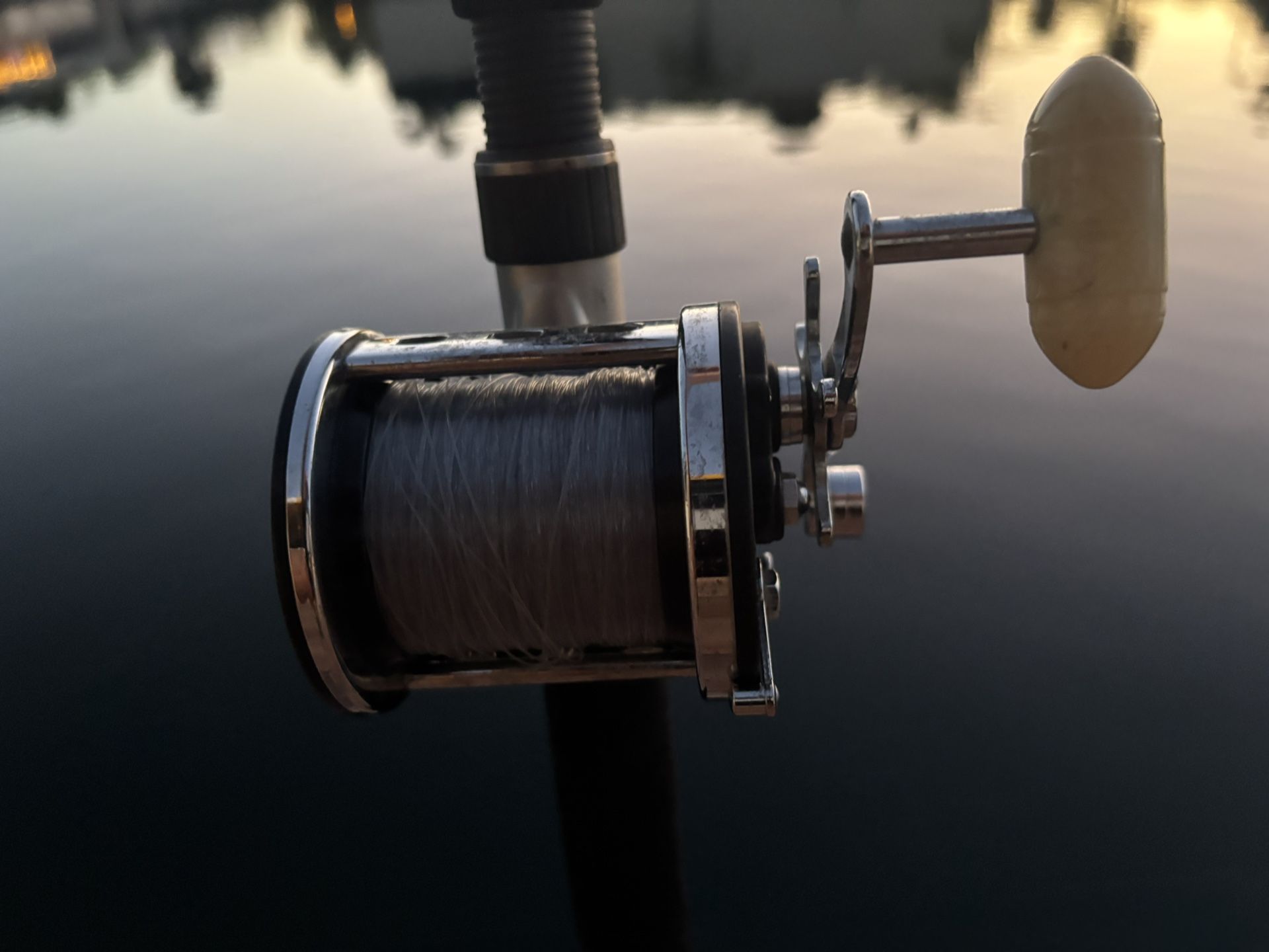 🎣 Preowned Penn Reel With Monofilament line & Preowned 7FT 15 30LB Rod 🔥