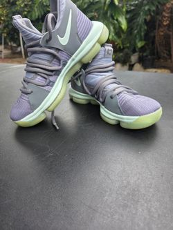 Nike KD 10 Basketball Sneakers SIZE 7Y
