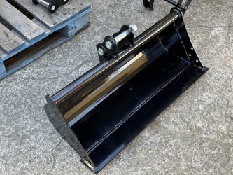 Mini Excavator 32” Bucket Toothless Smooth Edge 1 Ton 2 Ton unit New