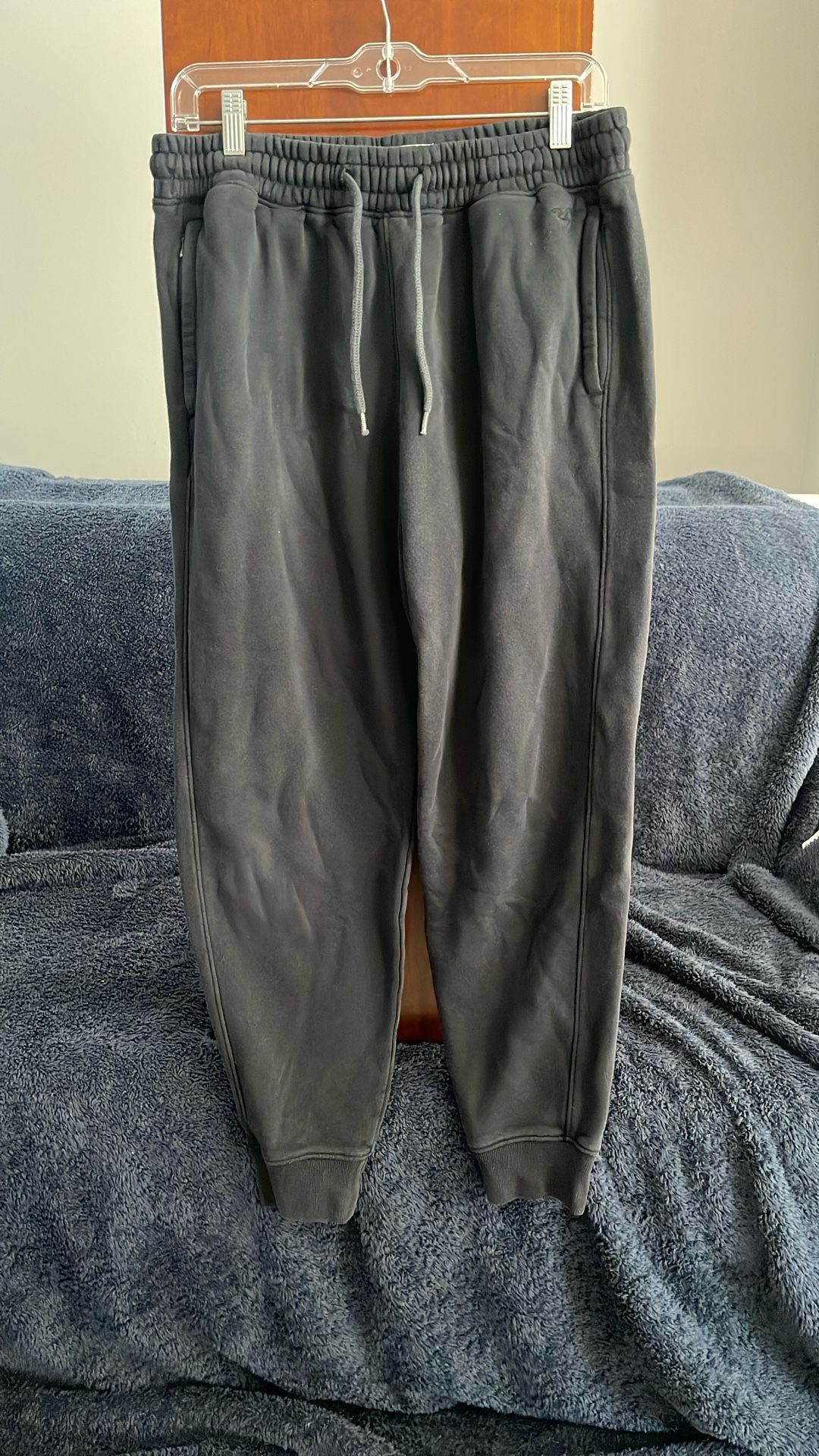 Hollister jogger sweatpants - men’s size medium