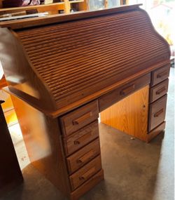 Oakwood roll top desk
