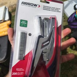 Staple Gun 