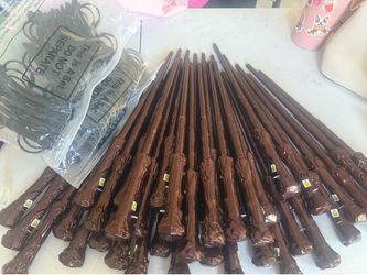 Harry Potter Wands and glasses