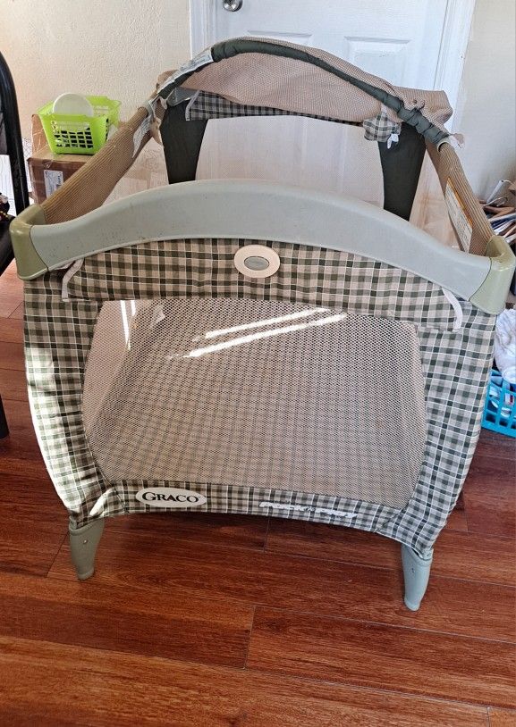 Baby Classic By Classics By Gracopack N Go Playpen