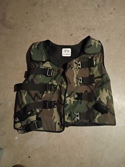 Hill-Rom “The Vest” Airway Clearance System Adult Medium  Camouflage VEST ONLY