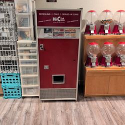 Vintage 70s Pepsi Cola Soda Machine