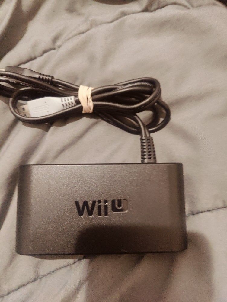 Official GameCube Controller Adapter For Wii U / Swich