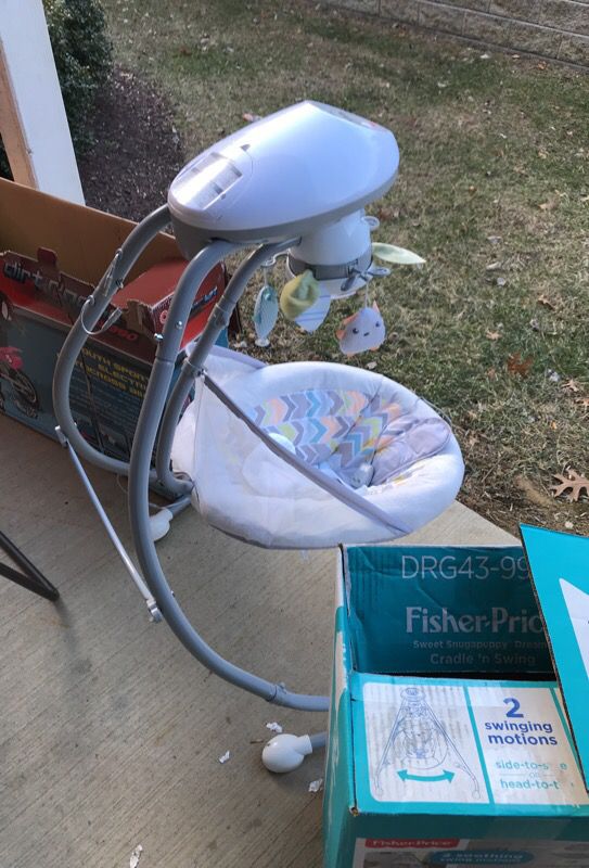 New born baby fisher price 2 swing motion side to side or head to head