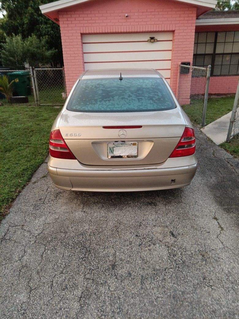 2003 Mercedes-Benz E-Class