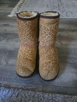 Cheetah Print Women's Ugg Boots Size 7