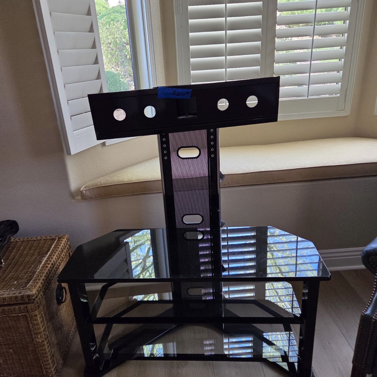 TV stand for Sale in Henderson, NV - OfferUp