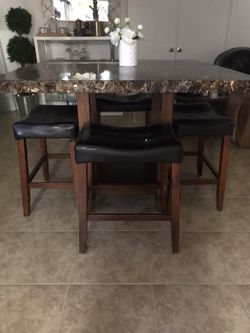 Dinning Table