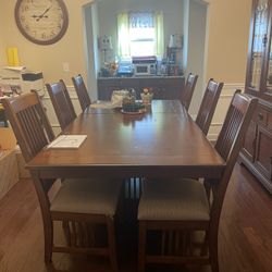 6 SEATER DINING TABLE & CHINA CABINET 