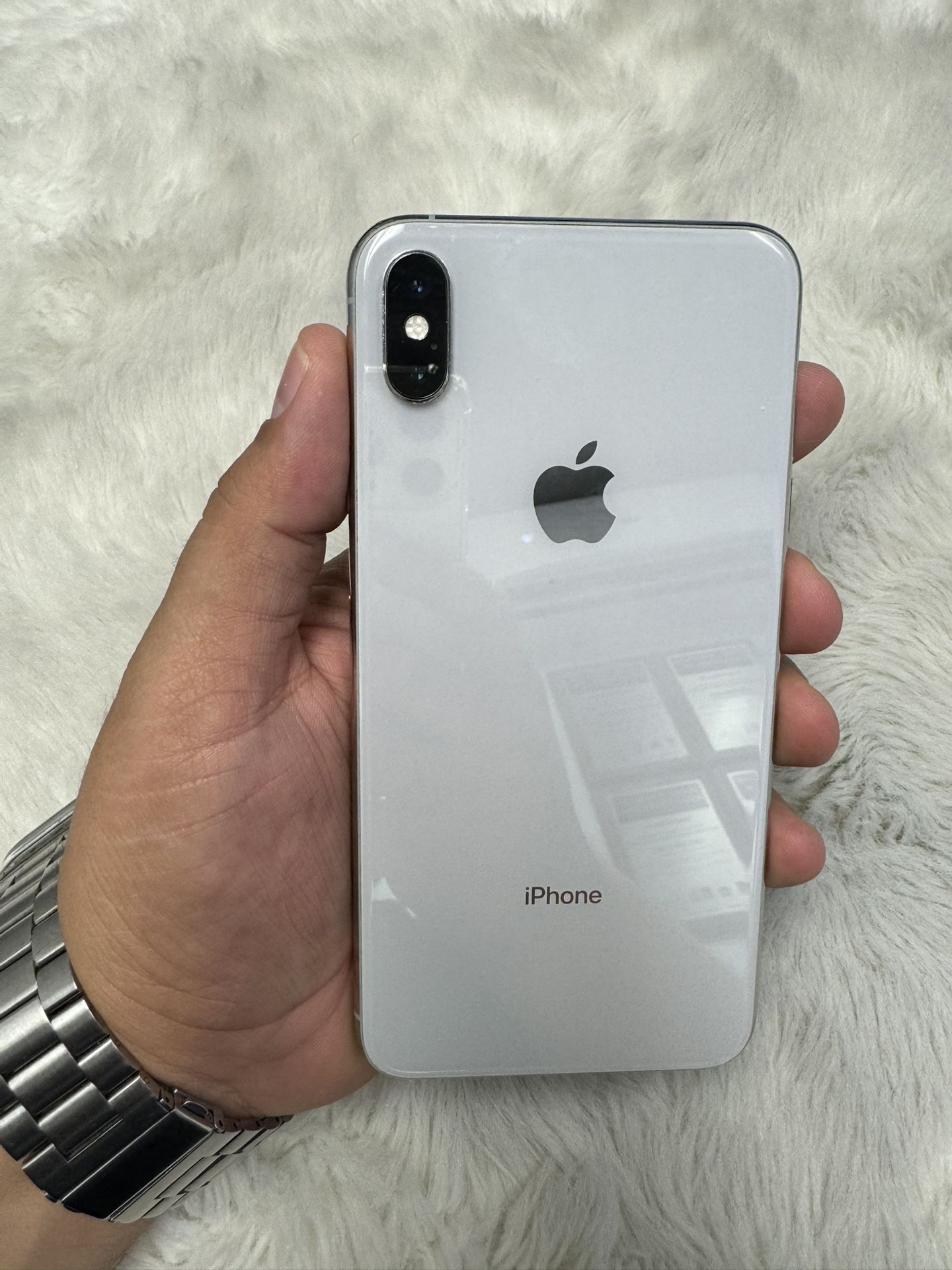 Apple iPhone XS Max 64GB Unlocked $250