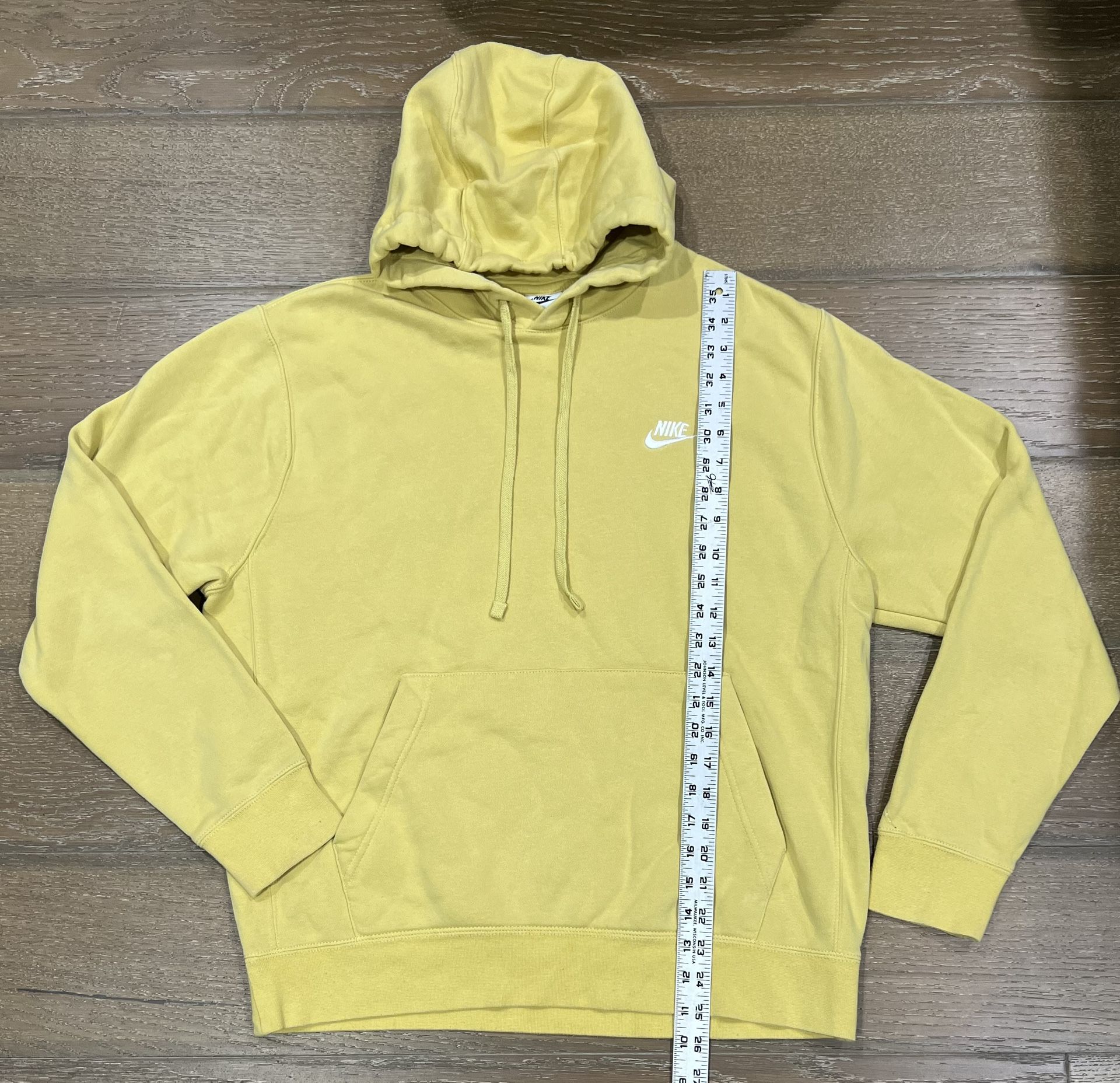 Nike Sportswear Club Fleece Pullover Hoodie Medium Gold Yellow
