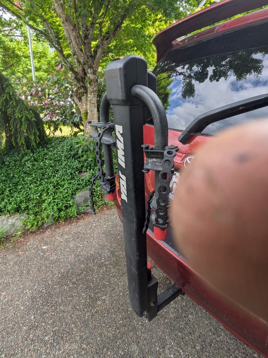 Yakima 2-Bike Car Rack $90