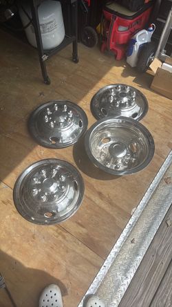 E-350 truck/camper 16” snap ones Chrome Dually Wheel Simulators