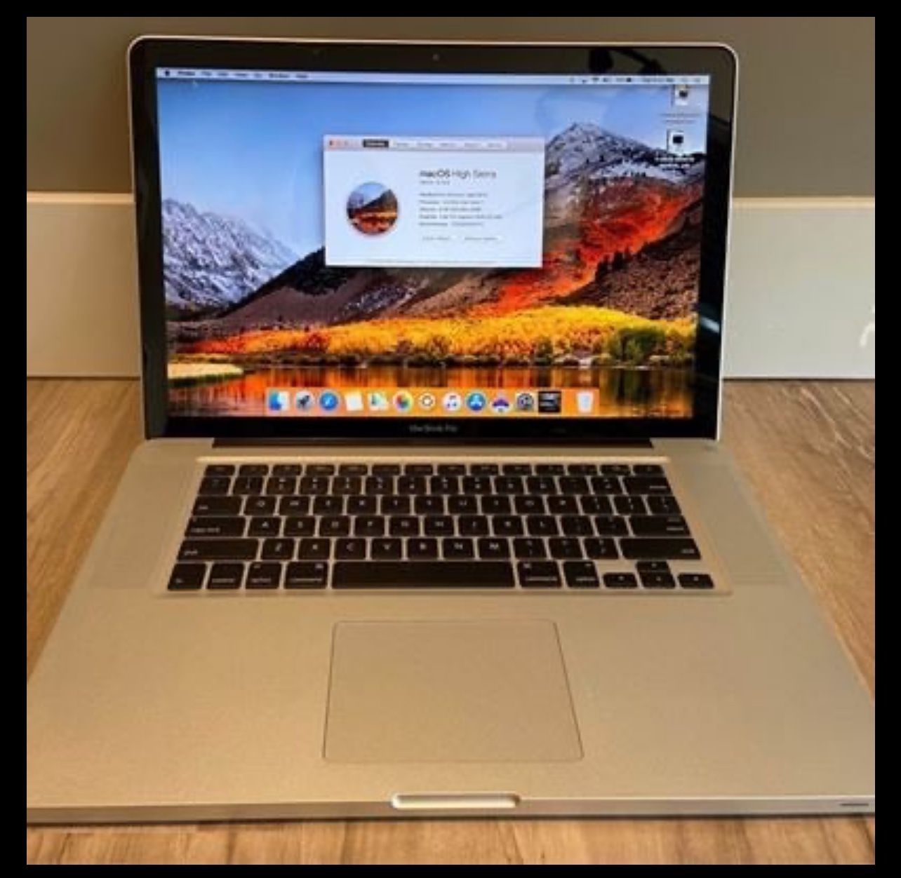 Apple Laptop