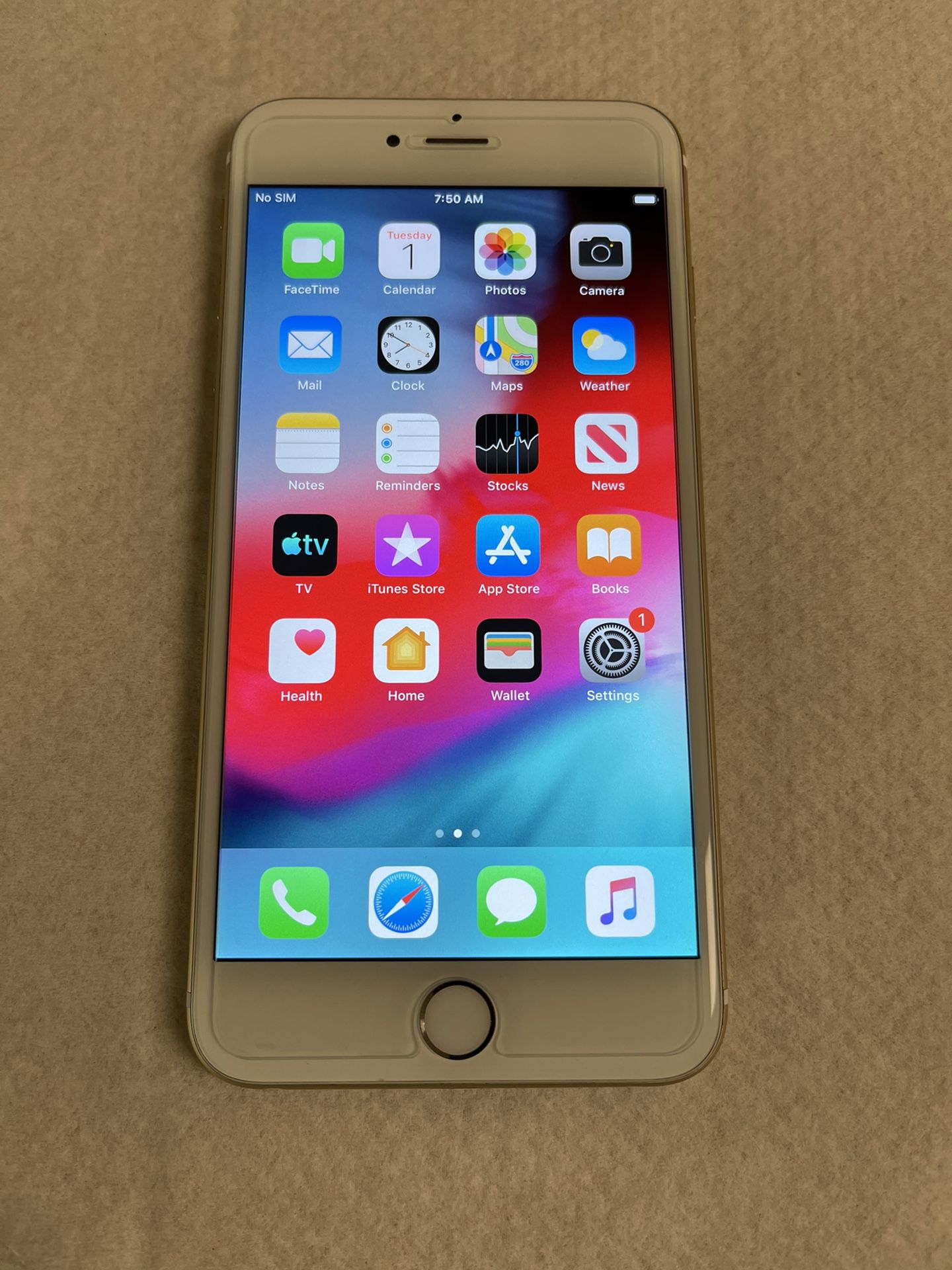 iPhone 6 Plus Factory Unlocked Mint Condition Everything Works Perfectly 64 GB
