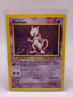 Original 1999 holographic Mewtwo