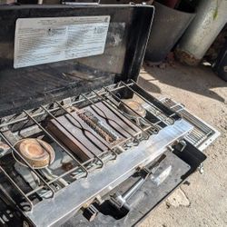 Camping Stove 3 Burner 20400 BTU Propane Portable Stove with Regulator, Toast Tray, Windshield for Car Camping BBQ Picnics Outdoor Cooking Camping Gas