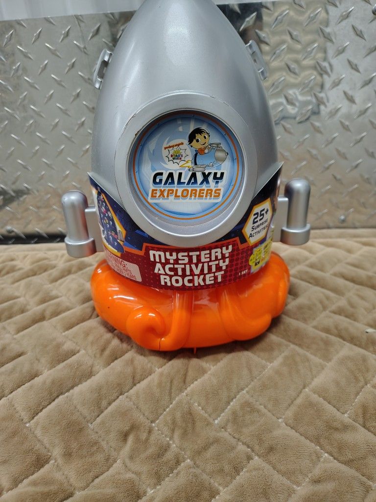 Ryans Word Space Rocket Mystery Activity Craft Kit