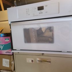 Kitchen Aid  Microwave  Very Good Condition 