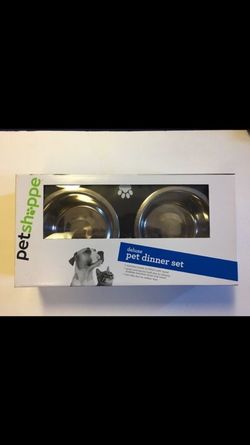 Brand new pet dinner set