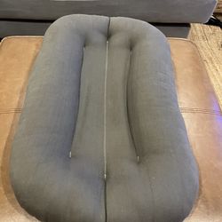 Snuggle Me Infant Pillow 