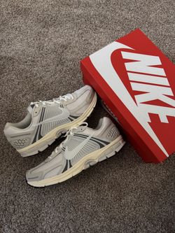 Nike Vomero 5 