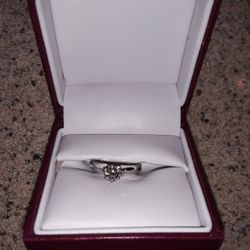 New Diamond Ring 14kt