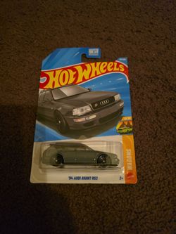 Hot Wheels '94 Audi Avant RS2 Die-Cast Car