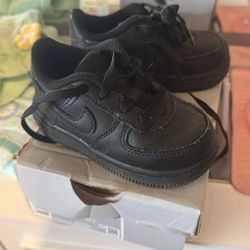 6c Nike Air Force 1s