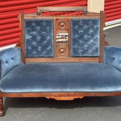 Victorian Sofa 