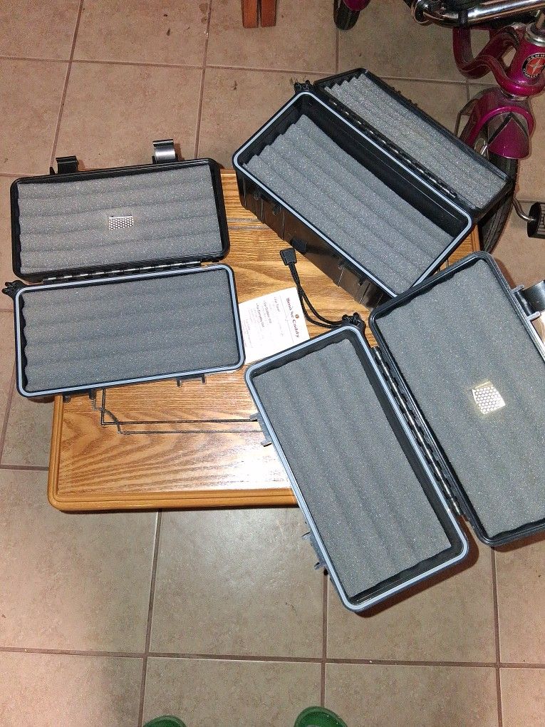 Cigar Caddy Hard Plastic Travel Box
