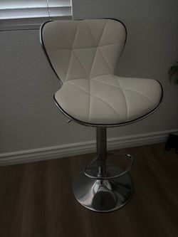 Swivel chair for bar