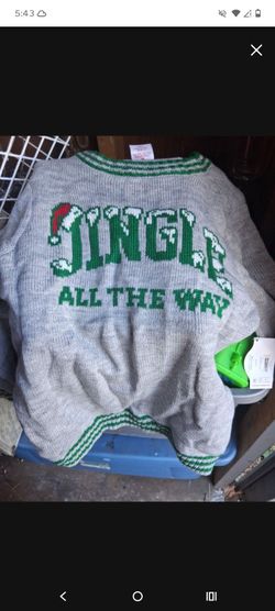 Boys size 6/7 Christmas sweater