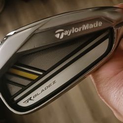 Golf Clubs TaylorMade RBLADEZ Regular-Flex Steel Irons Right-Handed EXCELLENT CONDITION
