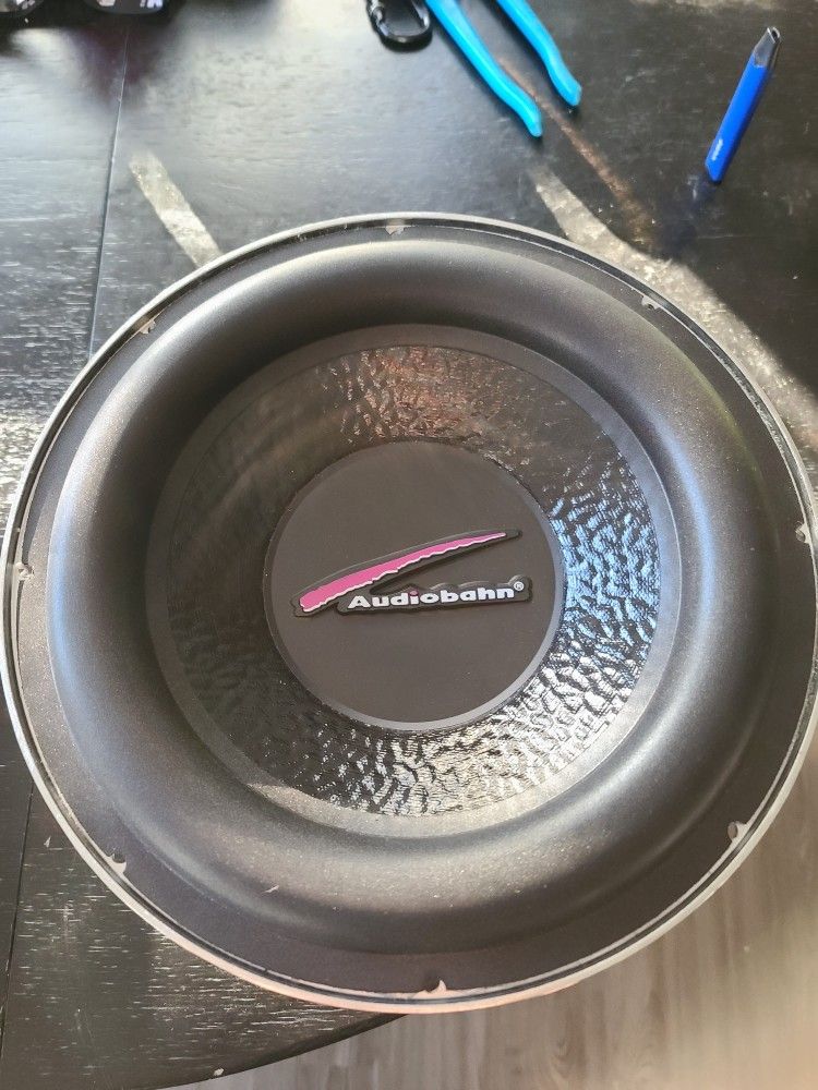 Audiobahn AW122T 12" Subwoofer