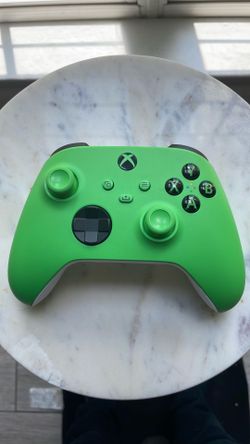 Official Xbox Wireless Controller - Velocity Green (Great Condition!)