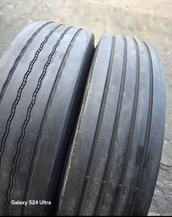 only 2 used tires 11R22.5 
one tire DOUBLECOIN
one tire BRIDGESTONE
ORIGINAL TREAD
$250.00 both